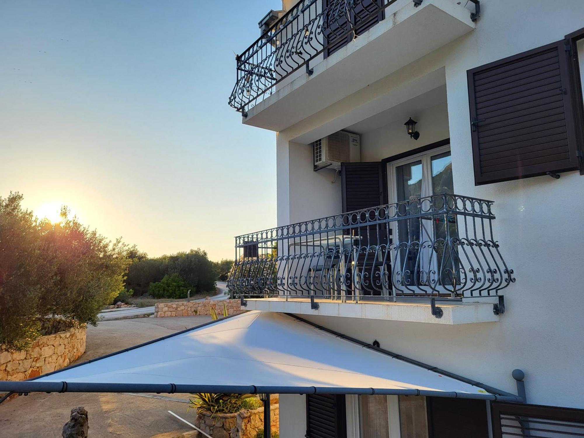 Apartments Pitve Jelsa  Bagian luar foto